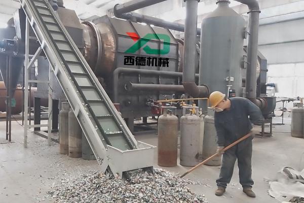 為什么要使用易拉罐脫漆爐，河南西德機械設(shè)備