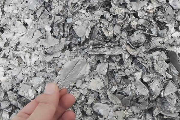 脫除金屬原件表面噴漆、鍍膜、包塑、涂料、油污的專用大型連續化生產設備